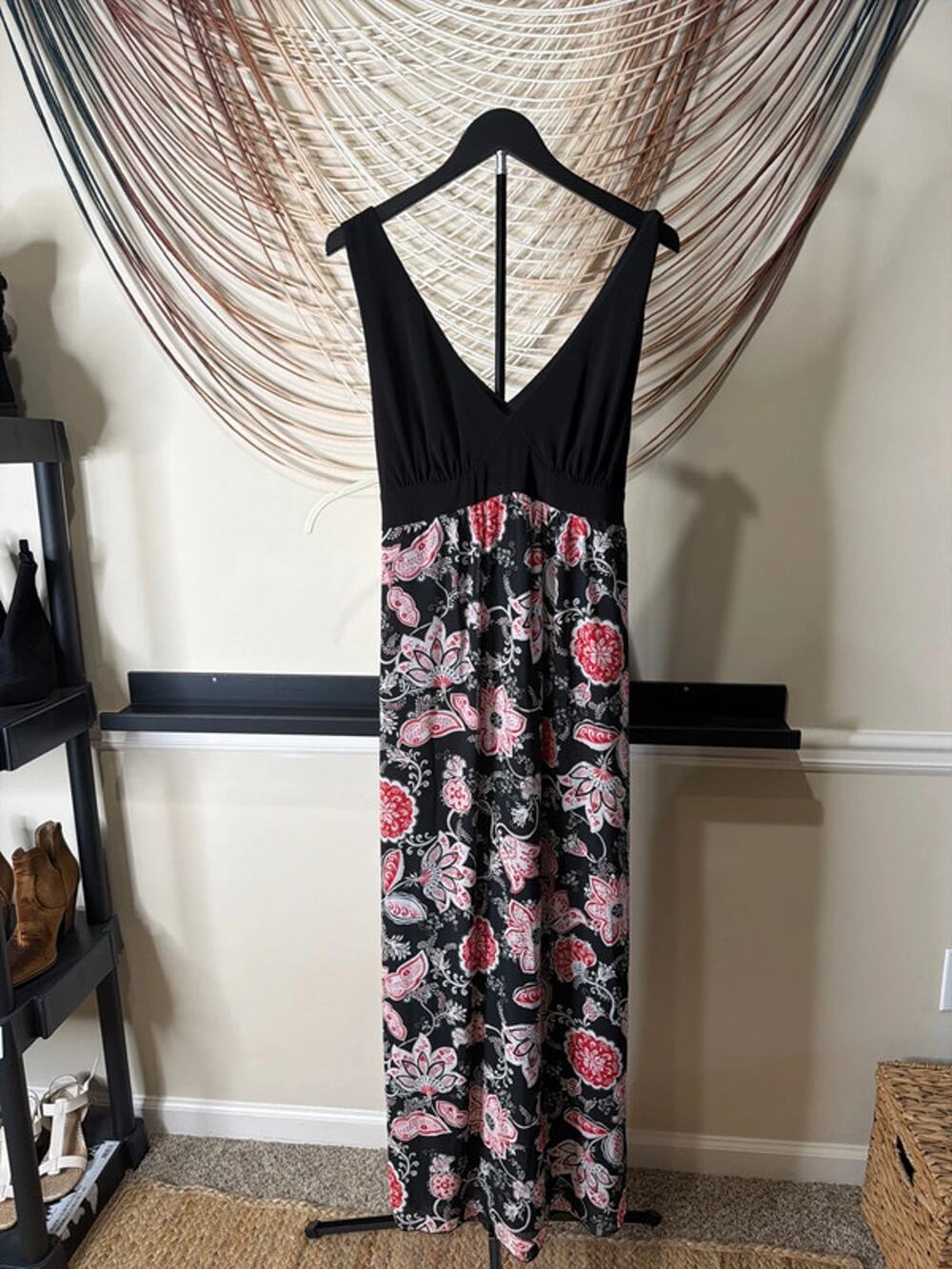 Bisou Bisou black and floral summer dress 20 EUC2996